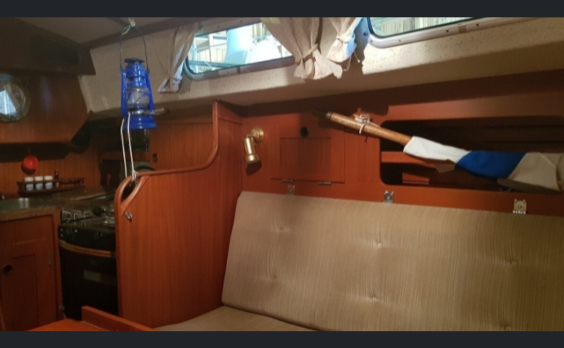 Hallberg-Rassy HR 29-kuva-8